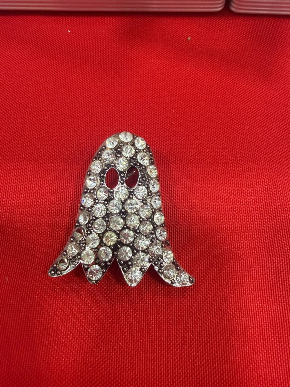 Sparkling Ghost Brooch
